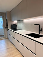 Frentes de cajón de cocina supermate antihuellas a medida. Renueva cajones de cocina sin obra con acabados modernos, resistentes y fáciles de limpiar.